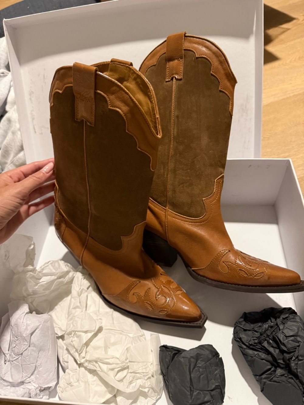 Toral Brown Suede & Leather Western cowboy boots